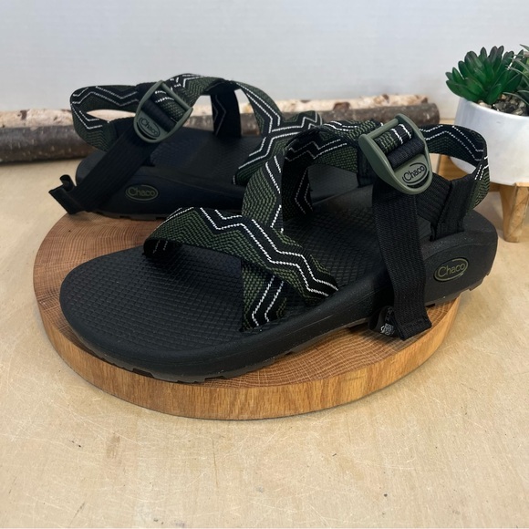 Chaco Men\'s Z/Cloud sport sandals in a black and green \